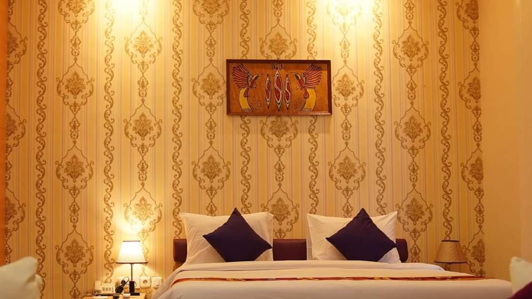Elohim Hotel Sentani Jayapura Kültér fotó